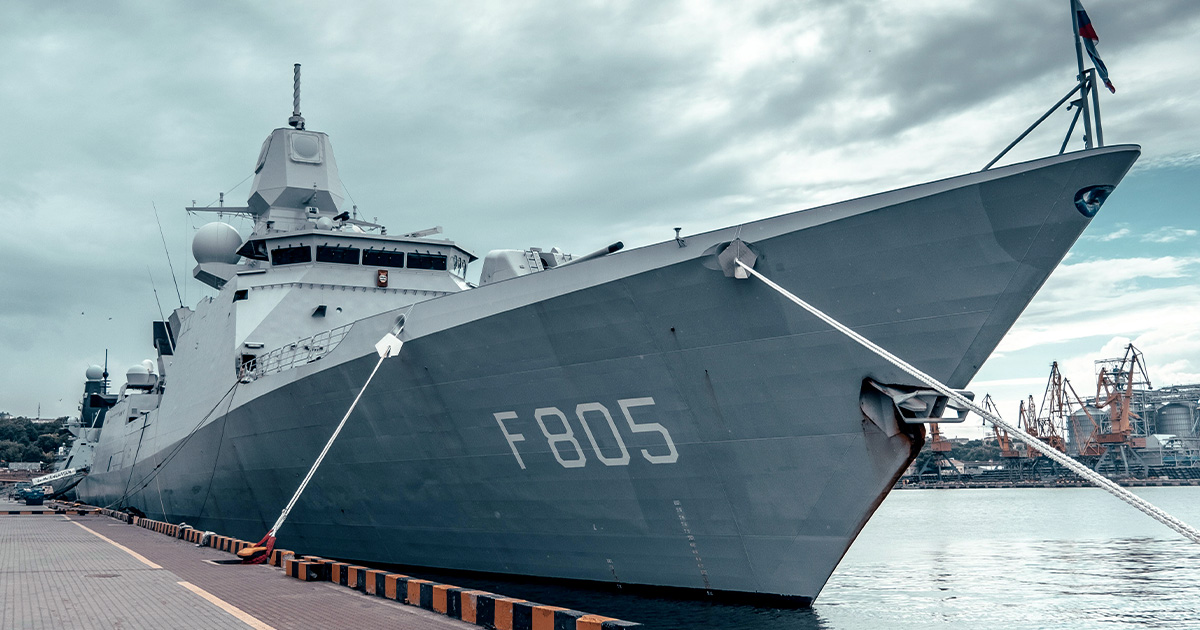 Marineschip Evertsen terug in Den Helder na internationale missie