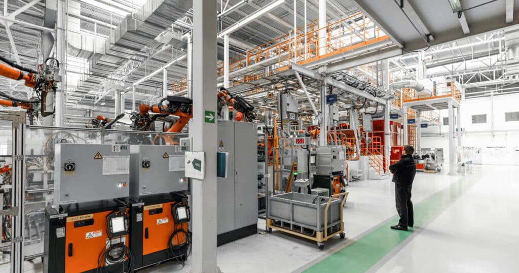 Stratt+ Nederlandse Industrie - sterke basis - 01