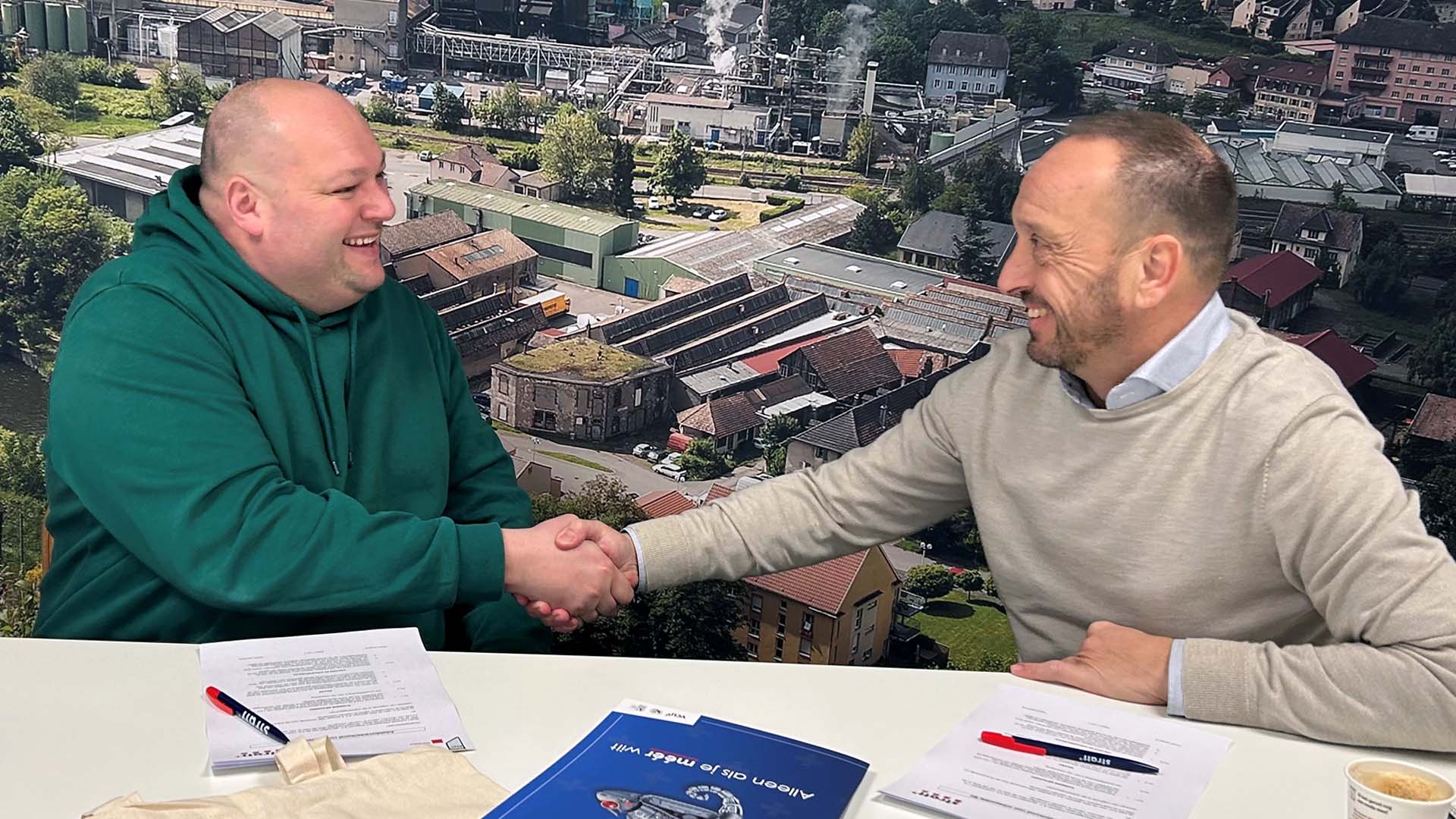Stratt+ Vaste Kern - Tekenen arbeidsovereenkomst 01