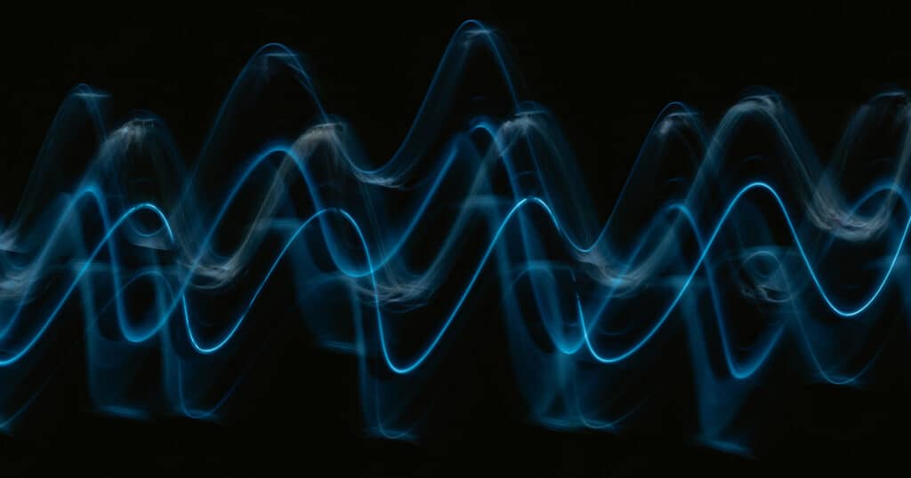 stratt+ sound waves